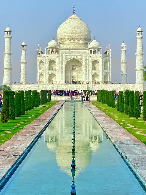 Agra, one of the best tourist places in india for honeymoon 